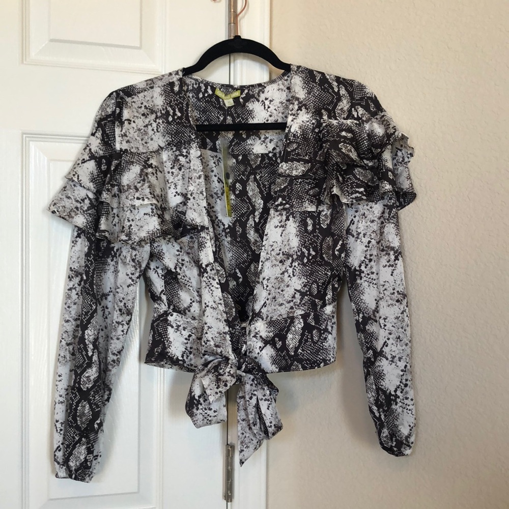Gianni Bini Python Snakeskin Ruffle Wrap Top